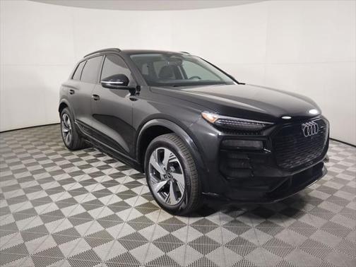 2025 Audi Q6 e-tron Premium Plus quattro