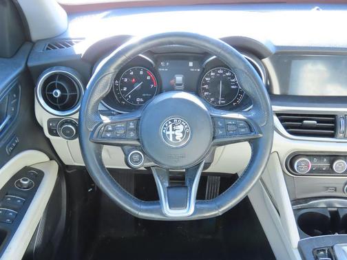 2020 Alfa Romeo Stelvio Ti