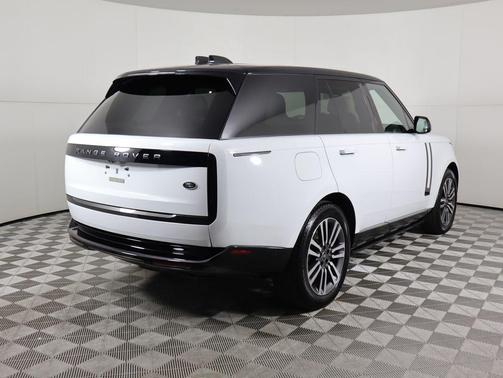 2023 Land Rover Range Rover P530 SE