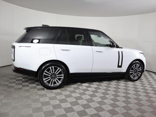 2023 Land Rover Range Rover P530 SE