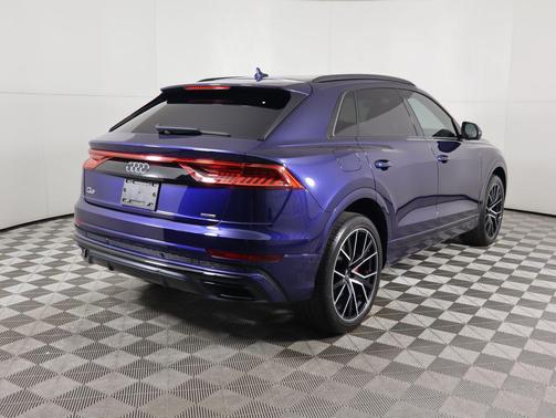 2020 Audi Q8 55 Premium Plus