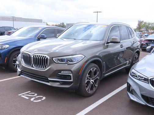Manhattan Green Metallic 2021 BMW X5 xDrive40i
