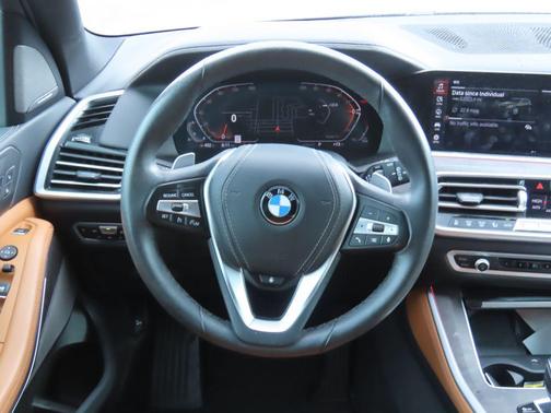 Manhattan Green Metallic 2021 BMW X5 xDrive40i