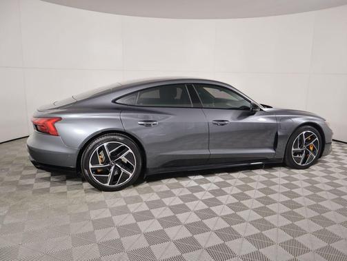 2023 Audi RS e-tron GT quattro