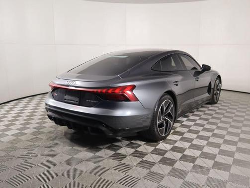 2023 Audi RS e-tron GT quattro