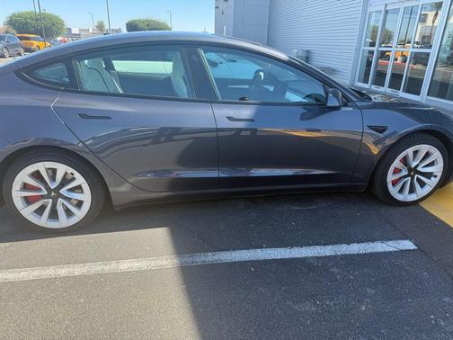 2022 Tesla Model 3 Long Range