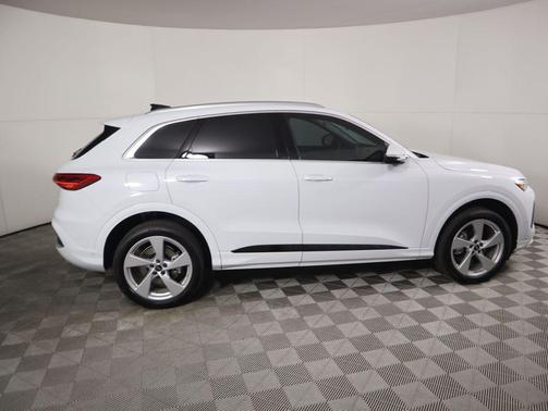 2025 Audi Q5 Premium Plus TFSI quattro S tronic