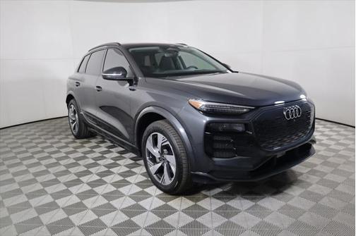 2025 Audi Q6 e-tron Premium Plus quattro