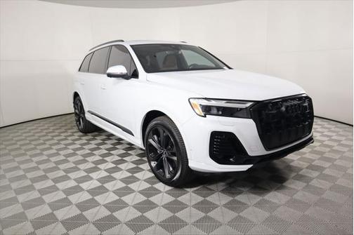 2025 Audi Q7 55 Premium Plus