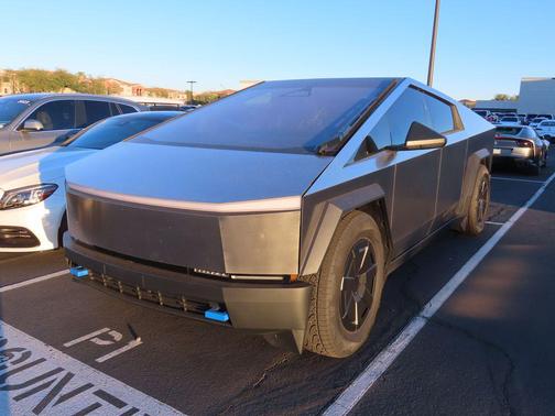 2025 Tesla Cybertruck All-Wheel Drive