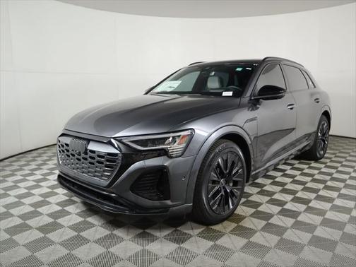 2024 Audi Q8 e-tron Prestige