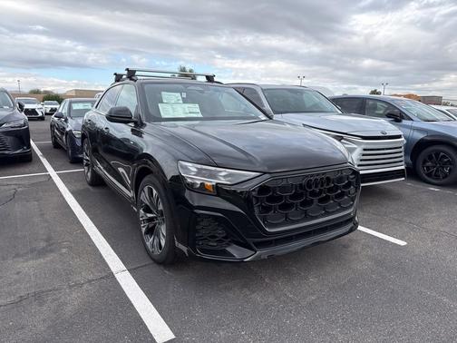 Mythos Black Metallic 2027 Audi Q8 Prestige