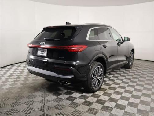 2025 Audi Q5 Premium Plus