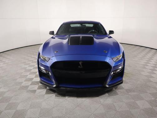 2022 Ford Shelby GT500 Base