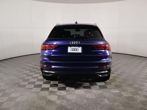 2022 Audi Q3 45 S line Premium Plus