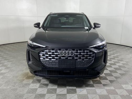 2025 Audi Q5 Premium TFSI quattro S tronic