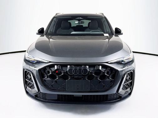 Daytona Gray Pearl Effect 2026 Audi SQ5 3.0T Premium Plus