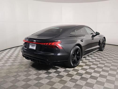 2023 Audi e-tron GT Premium Plus quattro