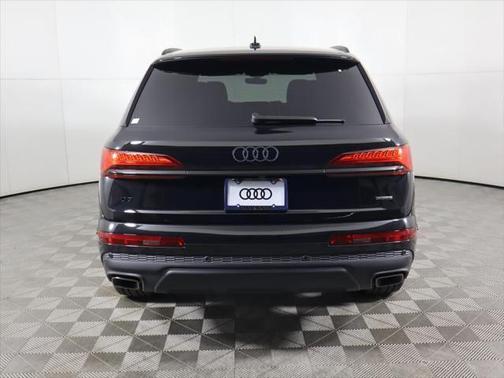 2026 Audi Q7 45 Premium Plus