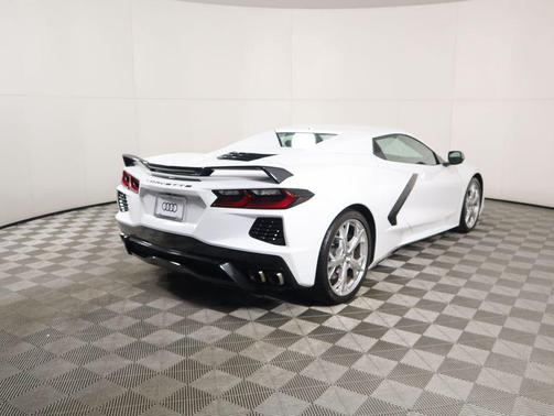 2023 Chevrolet Corvette Stingray w/3LT