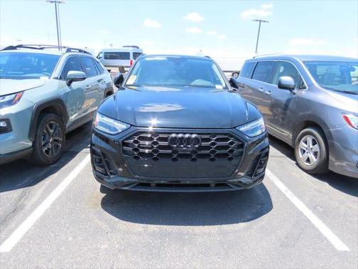 2023 Audi Q5 45 S line Prestige