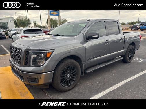 2019 Nissan Titan SV