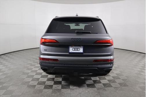 2025 Audi Q7 45 Premium Plus