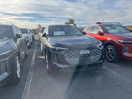 2025 Audi Q5 Premium TFSI quattro S tronic