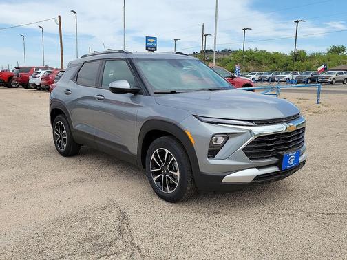 Sterling Gray Metallic 2026 Chevrolet Trailblazer LT