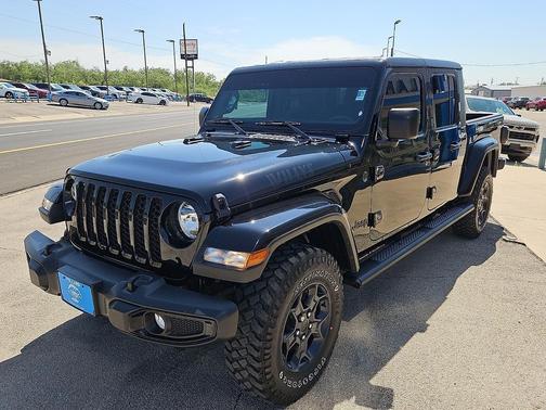 Black Clearcoat 2023 Jeep Gladiator Willys 4x4