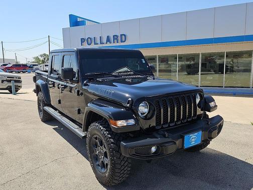 Black Clearcoat 2023 Jeep Gladiator Willys 4x4