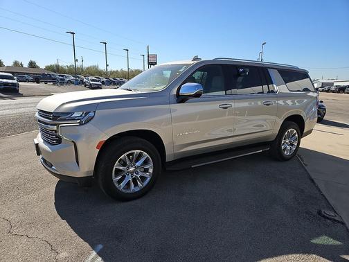2024 Chevrolet Suburban Premier