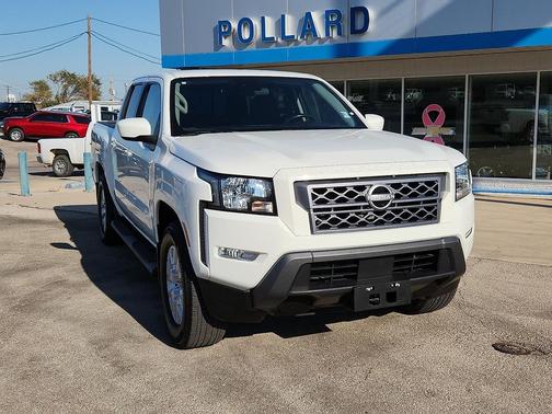2023 Nissan Frontier SV