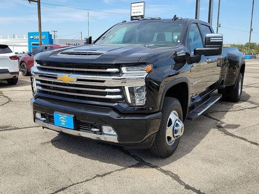 Mosaic Black Metallic 2022 Chevrolet Silverado 3500 High Country