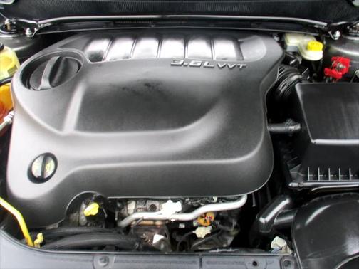 2013 Dodge Avenger SE V6