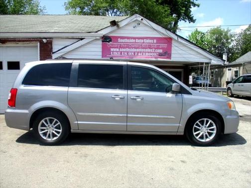 2015 Chrysler Town & Country Touring