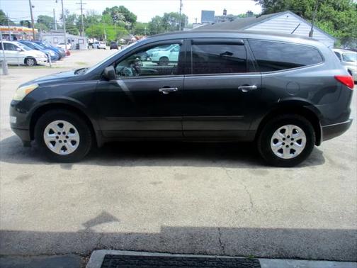 2010 Chevrolet Traverse LS