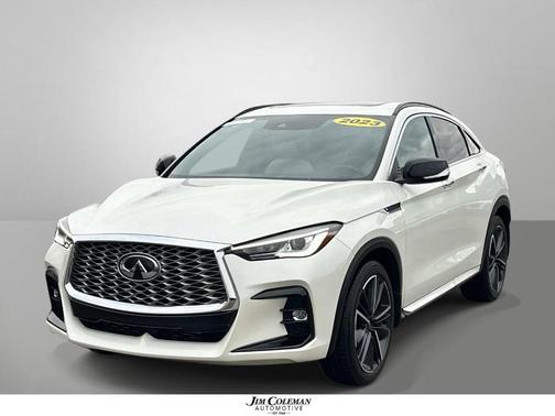 Majestic White 2023 INFINITI QX55 LUXE