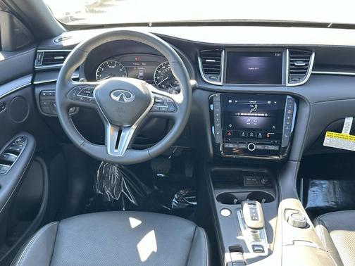 2025 INFINITI QX55 LUXE
