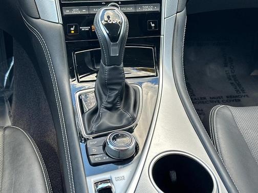 2022 INFINITI Q50 LUXE