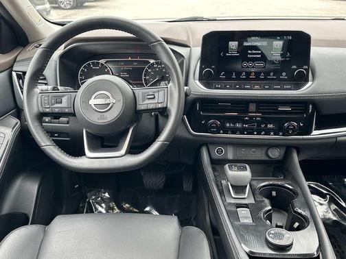 White 2023 Nissan Rogue SL