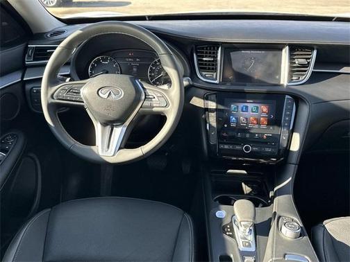 2022 INFINITI QX50 Luxe