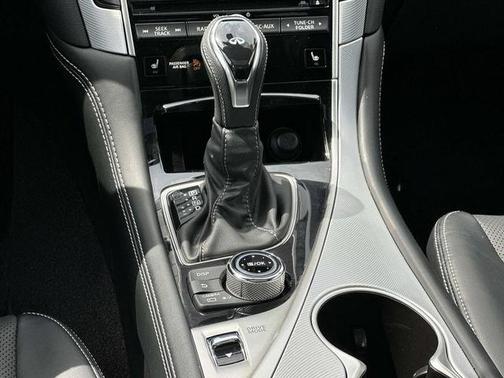 2023 INFINITI Q50 LUXE