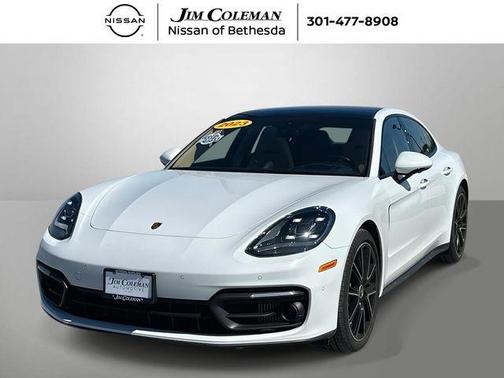2023 Porsche Panamera 4