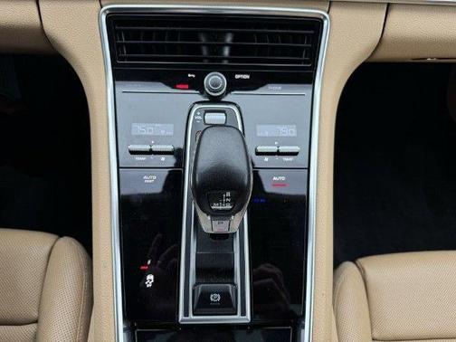 2023 Porsche Panamera 4