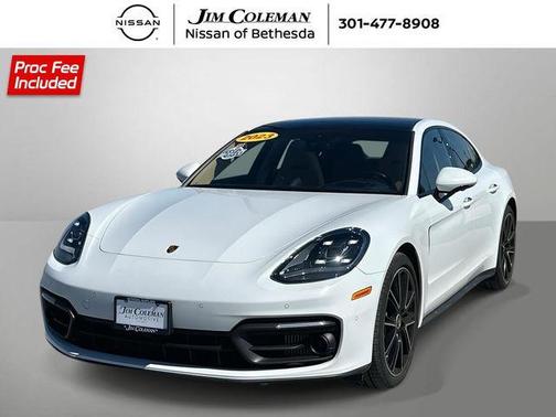Carrara White Metallic 2023 Porsche Panamera 4