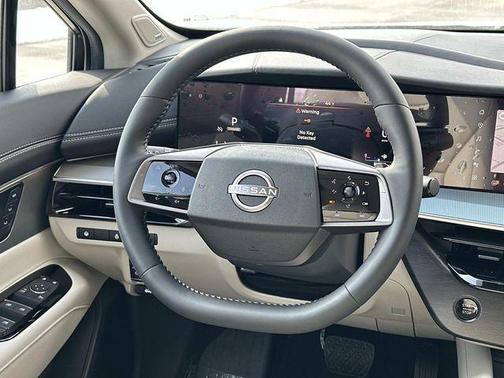 Everest White P 2025 Nissan Murano SL