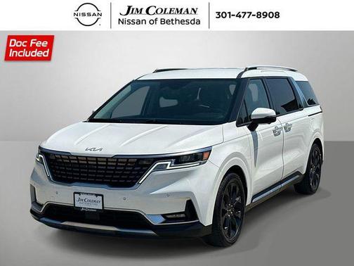 Snow White Pearl 2022 Kia Carnival SX