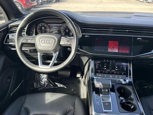 Samurai Gray Metallic 2025 Audi Q7 55 Premium Plus