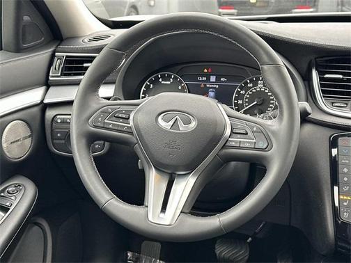 2022 INFINITI QX50 SENSORY